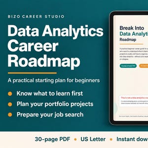 Può includere: Un tablet digitale mostra una guida Data Analytics Career Roadmap. Lo schermo include testo come Break Into Data Analytics Roadmap, un grafico di roadmap dei dati e un'etichetta 30-page printable PDF. Lo sfondo è verde ottanio scuro.