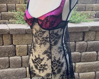 Vestido lencero babydoll de seda estilo años 2000 de Victoria's Secret, con aros, de la colección Y2K.