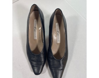 Hillard & Hanson Womens Black Leather Pointed Toe Flared Heel Pumps Size 7M