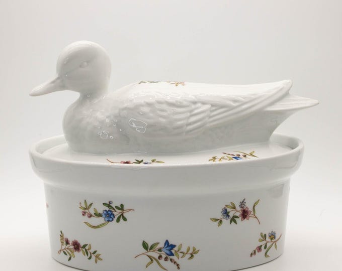 Vintage BIA Cordon Bleu Duck Covered Casserole Dish Tureen Floral Farmhouse