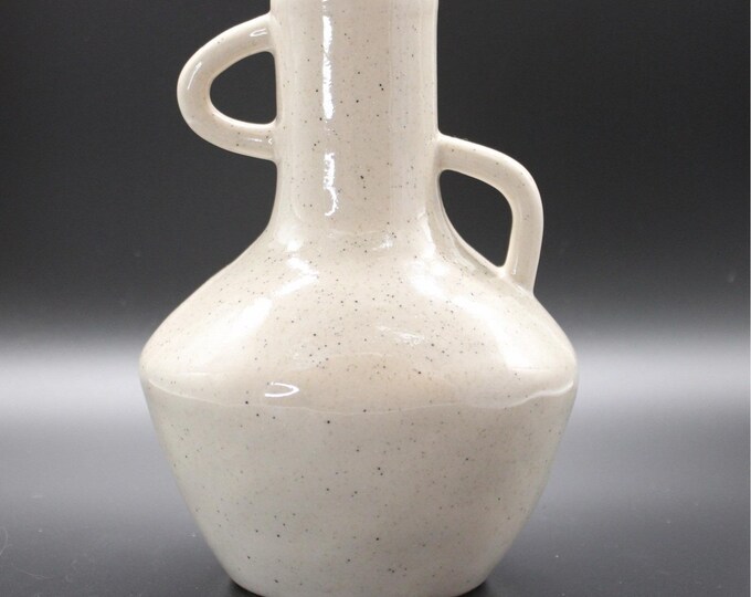 Asymmetrical Vase by Dallinworth from Signature Design by Ashley