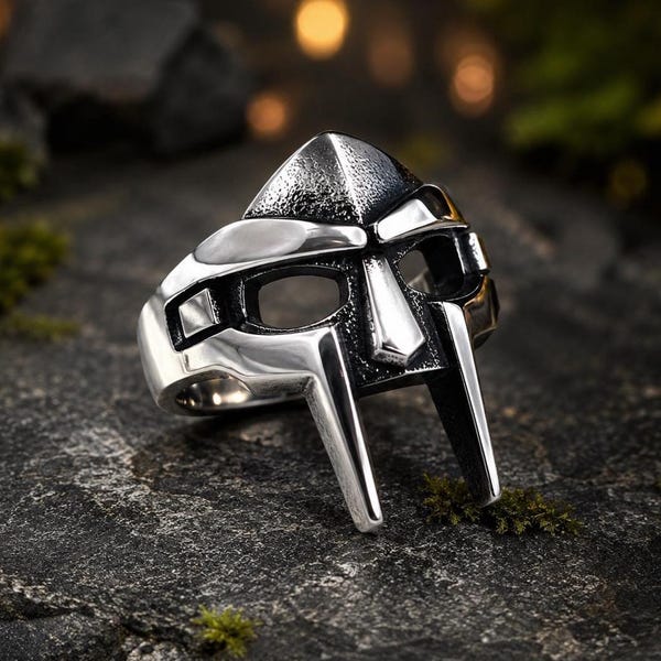Anillo MF Doom, Anillo Dr. Doom, Anillo Guerrero, Anillo de Plata Destacado, Anillo de Caballero, Joyería Estilo Vikingo, Regalo para Él, Joyería para Cosplay
