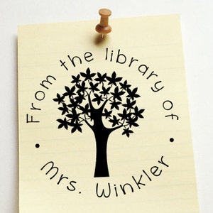 timbro biblioteca personalizzato,timbro libro,SELF INKING personalizzato dalla biblioteca di,questo libro appartiene a,albero,LR04