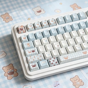 Tappi per tastiera meccanica Kawaii con orsetto blu, 139 tasti, layout personalizzabile / Tappi MX / Tappi fatti a mano / Tappi carini / Regali