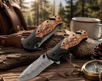 Couteau de poche gravé personnalisé, cadeau personnalisé pour les garçons d'honneur, coffret de couteaux pliants en acier de Damas, cadeau pour le témoin, cadeau de mariage pour homme, cadeau pour le marié et ses invités