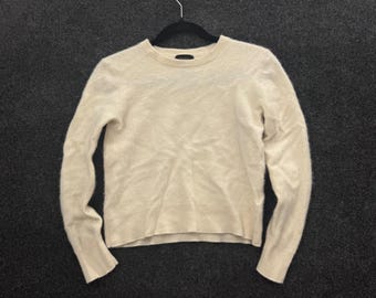 Quince Cream 100% Mongolian Cashmere Crewneck Sweater Womens Medium Ivory