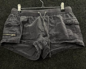 PacSun Damen Cargo Shorts Grau Elastische Taille Kordelzug Gebrauchsgröße 28 Taille