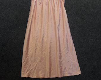 Combinación larga vintage de satén rosa de Calvin Klein, lencería de los 90 con ribete de encaje, cintura de 28 pulgadas.