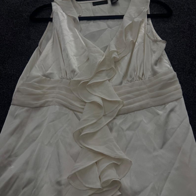 Apostrophe Ivory Ruffle V Neck Sleeveless Satin Blouse Size M - Etsy