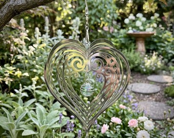 3D Heart Wind Spinner Hanging Ornament, Metal Garden Wind Spinner, Rotating Outdoor Yard Decor, Love Heart Hanging Decor