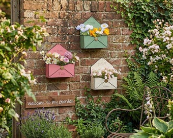 Envelope Wall Planter, Metal Wall Flower Pot, Vintage Hanging Garden Planter, Rustic Mailbox Planter, Farmhouse Decor