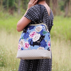 Kiss lock frame bag,  Large kiss lock bag, Cat bag, Handbag, Shoulder bag, Metal frame bag, Top handle bag