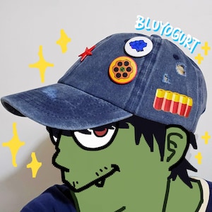Gorillaz Cyborg Noodle inspirierte handgemachte Kappe aus Plastik Strandhut mit Abzeichen