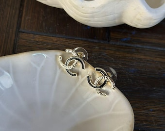 Oryginalne kolczyki Chanel w stylu vintage