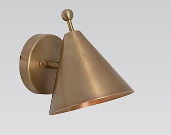 Handgjord vägglampa i massiv mässing: Modern lampa i mitten av århundradet (anslutning)