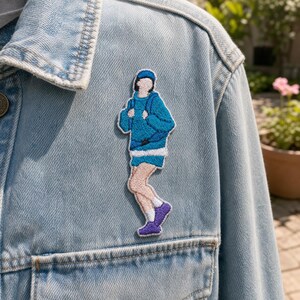 Aesthetic Faceless Girl Stick On Patch for Tote Bag, Cute OOTD Embroidery Patch Self Adhesive, Sew On Applique for Denim Jacket DIY Craft