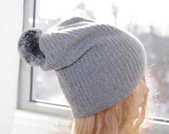 Pure Cashmere Gray Ribbed Pom Pom Hand Knit Beanie Hat Small
