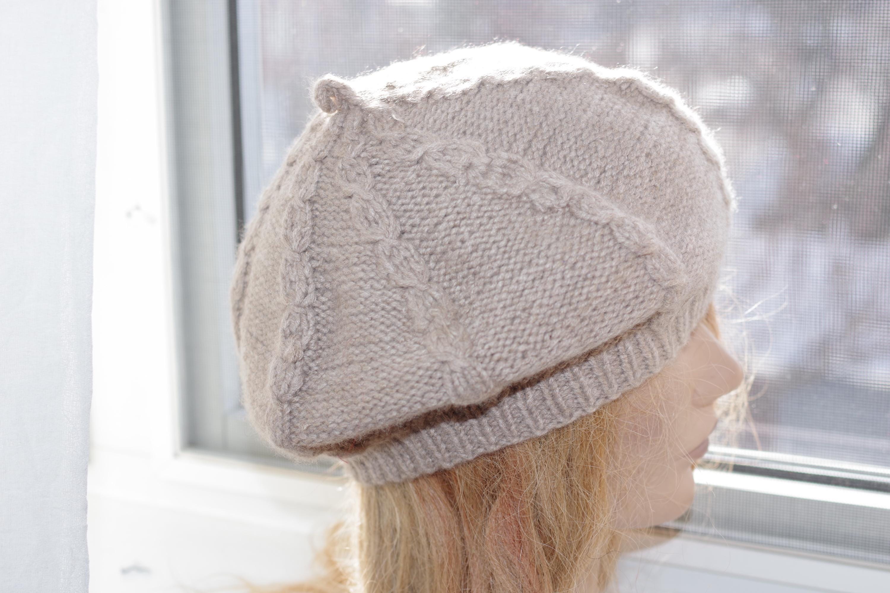 Stanley Fuzzy Knit Beret in Taupe Kuutar beret – Sari Nordlund main image 2