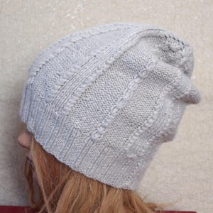 Pure Cashmere Light Gray Polar White Hand Knitted Slouchy Beanie Hat In NYC