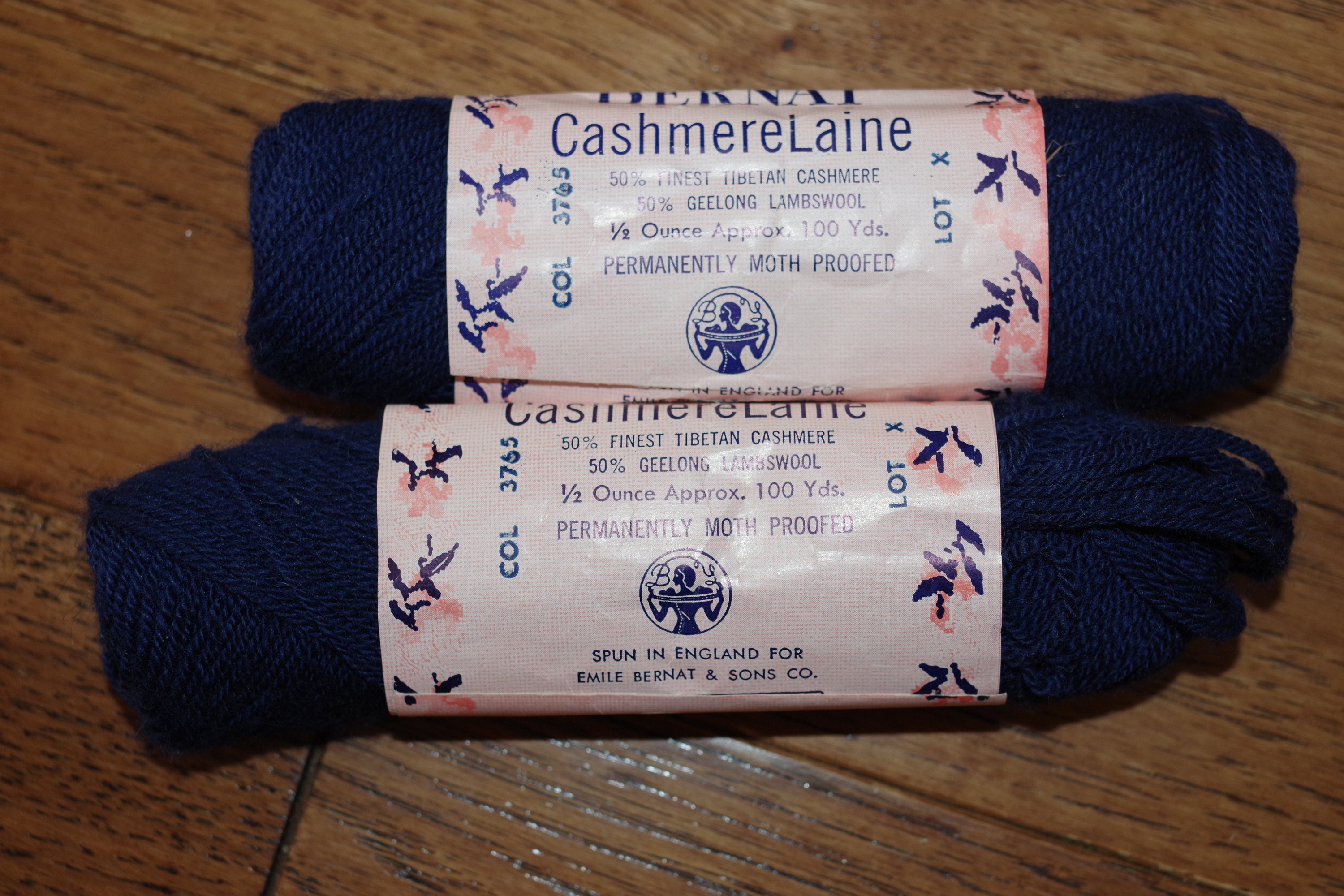 navy blue bernat cashmere laine tibet cashmere and geelong lambswool yarn