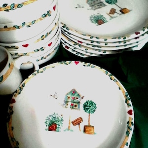 Thompson Pottery Birdhouse 24 pieces of Thompson Dinnerware the listings is for 6 dinnerplates 6 Soup Bowls 6 Salad plates 6 cup no chips