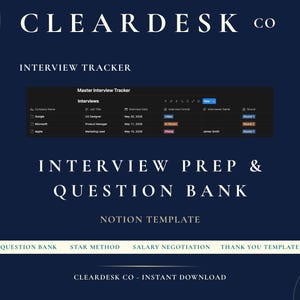 Op de afbeelding: Een marineblauwe afbeelding met witte tekst die een Notion-sjabloon voor een interviewtracker en vragenbank promoot. De tekst bevat "CLEARDESK co", "INTERVIEW TRACKER" en "INTERVIEW PREP & QUESTION BANK". Extra tekst benadrukt functies zoals "QUESTION BANK" en "STAR METHOD".