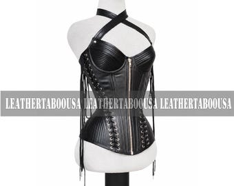 Top corsetto da donna in pelle nera, vestibilità personalizzata, con allacciatura in vita e cerniera frontale.