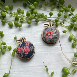 Needle Minder