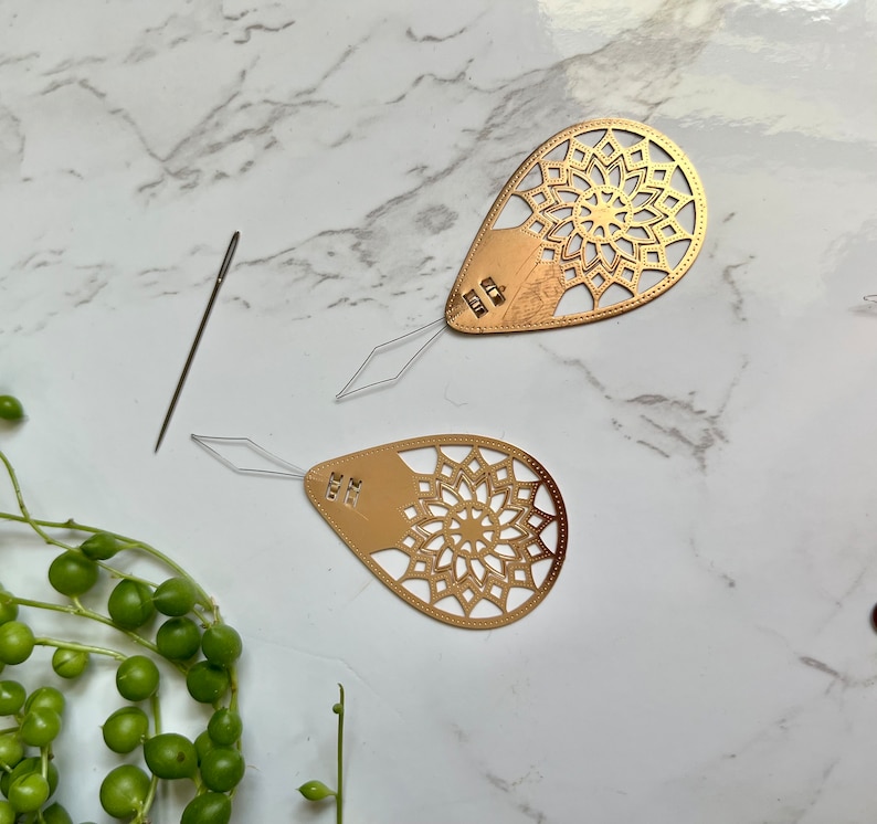 Needle Threaders | Rose Gold Needle Threader | Silver Hook Rose Gold (2)