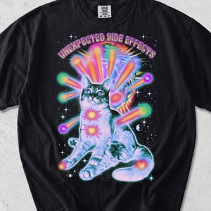 T-Shirt mit Grafikprint „Unerwartete Nebenwirkungen“ für Kiffer und LSD-Konsumenten, T-Shirt mit Mikrodosis-Motiv aus Zauberpilzen