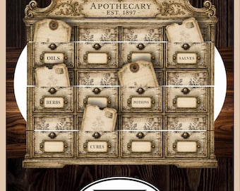 Puede incluir: Un organizador decorativo de gabinete de boticario con dieciséis cajones, con volutas ornamentales en la parte superior y el texto APOTHECARY EST. 1897. Varios cajones tienen etiquetas que dicen OILS, SALVES, HERBS, POTIONS y CURES, con tarjetas vintage.