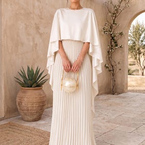 shawl for cocktail dress Tulle Weddings & Formal Events Its crafted with meticulous attention to detail Strapless Lace Evening Dress With