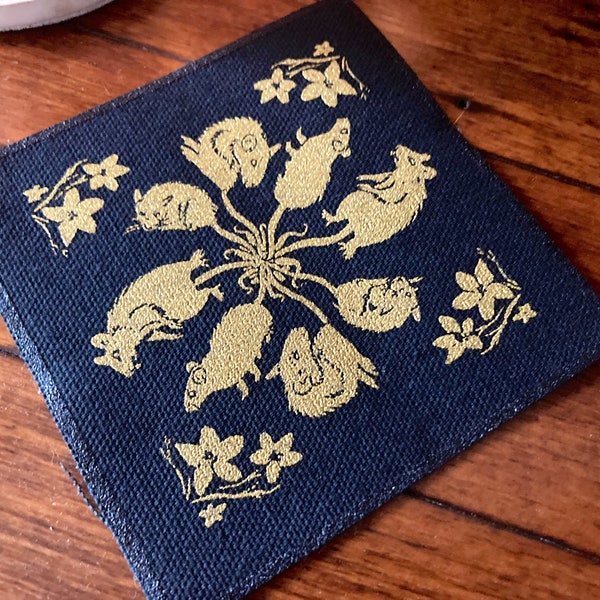 Rey Rata - parche de tela con serigrafía dorada de 10 x 10 cm - gótico, regalo para amantes de las ratas, punk, calavera, ocultismo, satánico, parches para chaquetas, plaga, coser