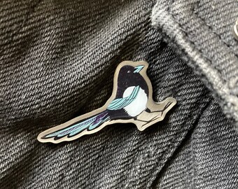 Magpie metal pin badge - bird lover lapel pin- domed resin- eco friendly- laser cut- witchy- battle jacket- punk- corvid gifts