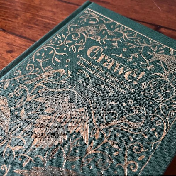 Crawé ! Corvidés des îles anglo-celtiques et leur folklore - livre relié en tissu - cadeaux pour les amoureux des oiseaux, corbeau, pie, corbeau - table basse