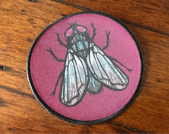 Housefly- iron on patch 8x8cm circular- goth, bug lover gift, punk, occult, satanic, patches for jackets, plague, sow on, insects, fly