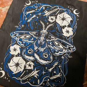 Sac fourre-tout 100 % coton sérigraphié Lunar Moth - Accessoires gothiques, occulte, shopper, cadeau pour amoureux des mites, horreur, shopper réutilisable, fleur de lune