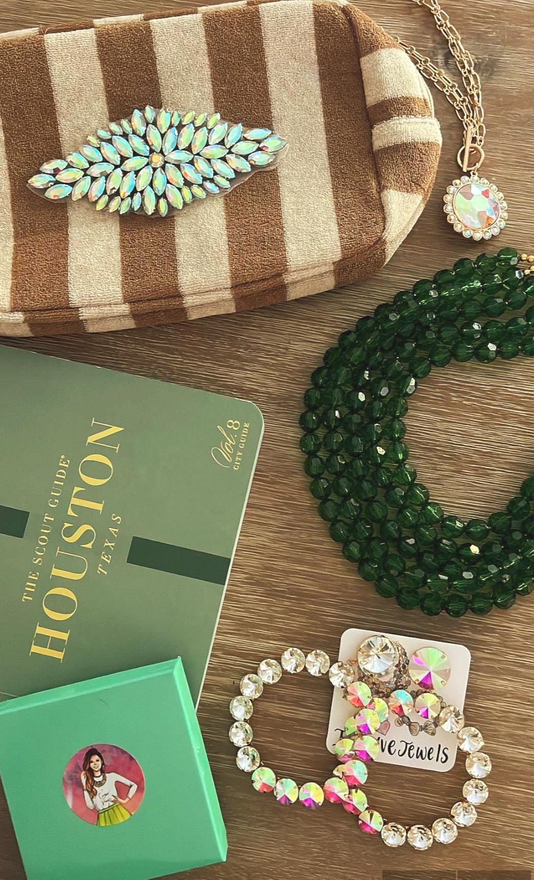 Green Statement Necklace – Chunky Beaded Necklace Handmade  display picture 1