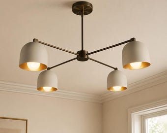 Moderne 4-flammige Kronleuchter-Deckenleuchte Mid Century aus Messing cremeweiß