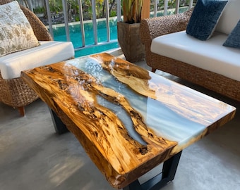 Mesa de centro de resina epoxi de nogal, centro de mesa de río con borde natural, muebles rústicos modernos.