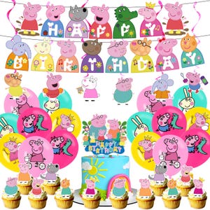 Pode incluir: Uma cena festiva de festa de aniversário com decorações temáticas da Peppa Pig. Inclui um bolo azul com um topo de bolo "Happy Birthday", cupcakes, balões e uma faixa com a frase "Happy Birthday". As decorações são em cores vivas.