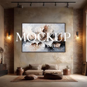 Puede incluir: Una maqueta de arte mural rectangular que presenta una pintura abstracta con pinceladas texturizadas en blanco, marrón y negro. La obra está en un marco negro sobre una pared beige, con el texto blanco MOCKUP PSD SMART OBJECT superpuesto.