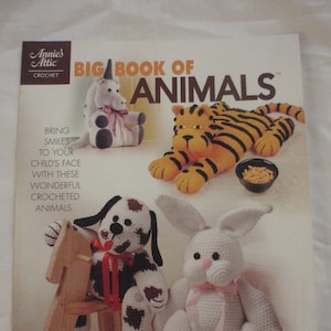 Libro grande de animales de ganchillo del ático de Annie 878538