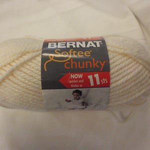 Bernat Softee Chunky Acrylic Super Bulky Yarn