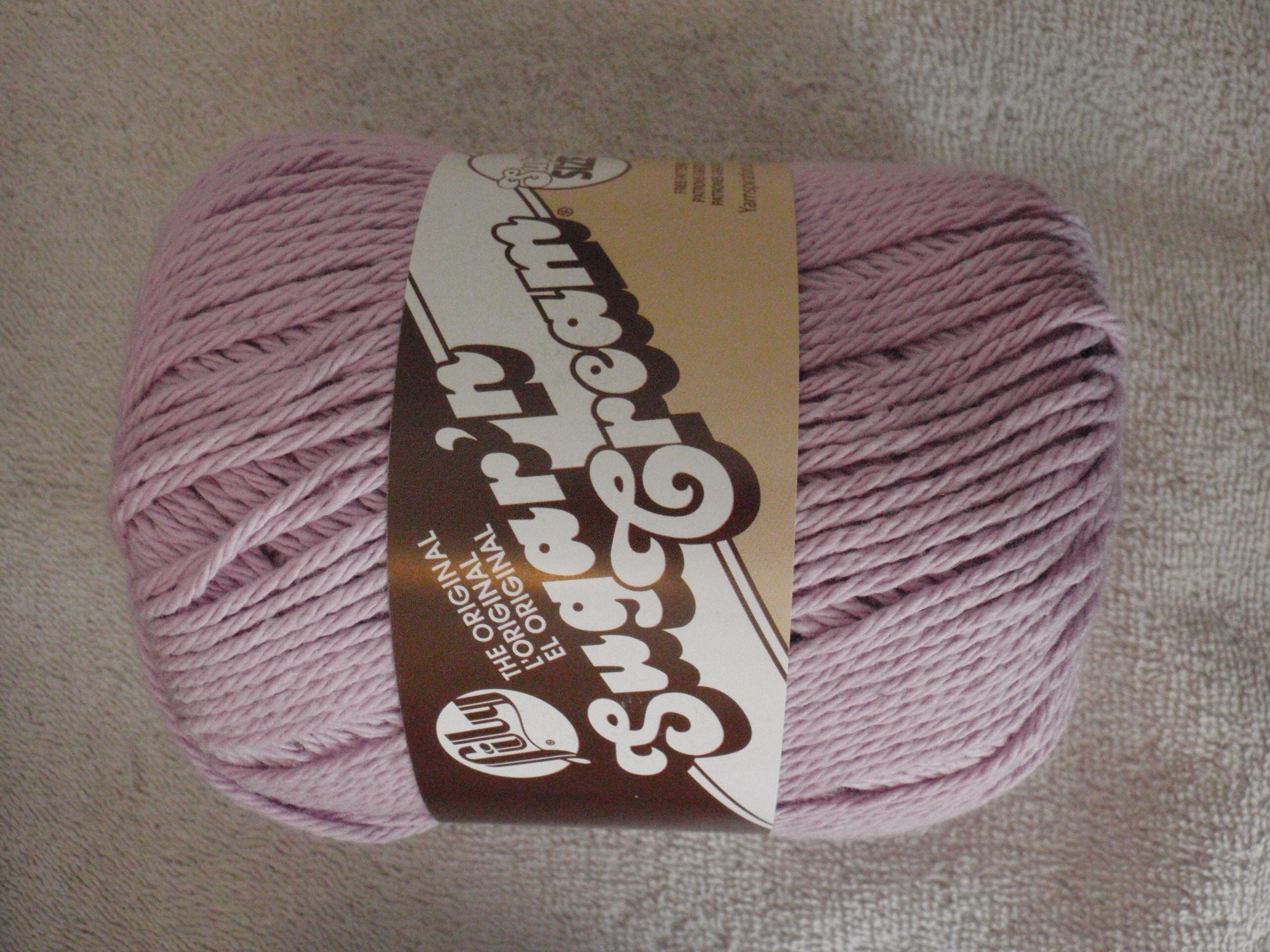 NOVELTY Y A R N. Packs of Novelty Yarns, at Least 3 Yards Each of