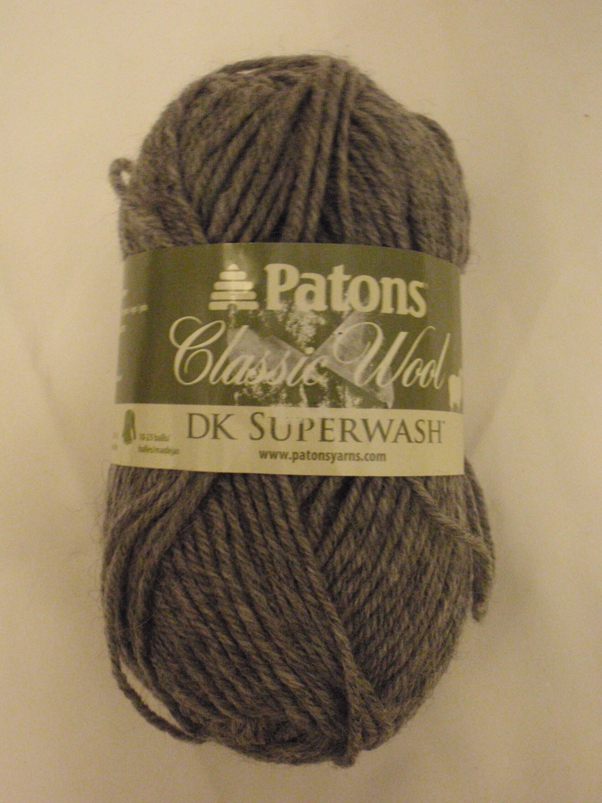 Patons Classic Wool Rich Raspberry Yarn - 5 Pack of 3.5oz/100g - Wool - 4  Medium - 210 Yards - Knitting/Crochet