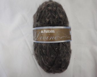Beëindigde Patons Divine volumineus acrylmixgaren