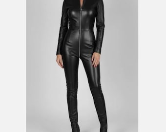 Mono de piel de vaca auténtica negra para mujer / Mono de piel hecho a medida / Mono con cremallera completa / Conjunto de una pieza ajustado / Hecho a mano
