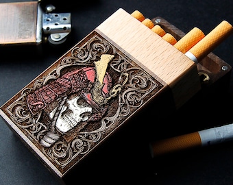 Gefallener Samurai – Zigarettenetui aus Holz, lasergraviert und handbemalt – Holzbox mit 10 Zigarettenfächern, Standardgröße, kompakt und elegant