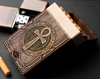 Ankh-Schlüssel – Zigarettenetui aus Holz, lasergraviert und handbemalt – Holzbox mit 10 Zigarettenfächern, Standardgröße, kompakt und elegant
